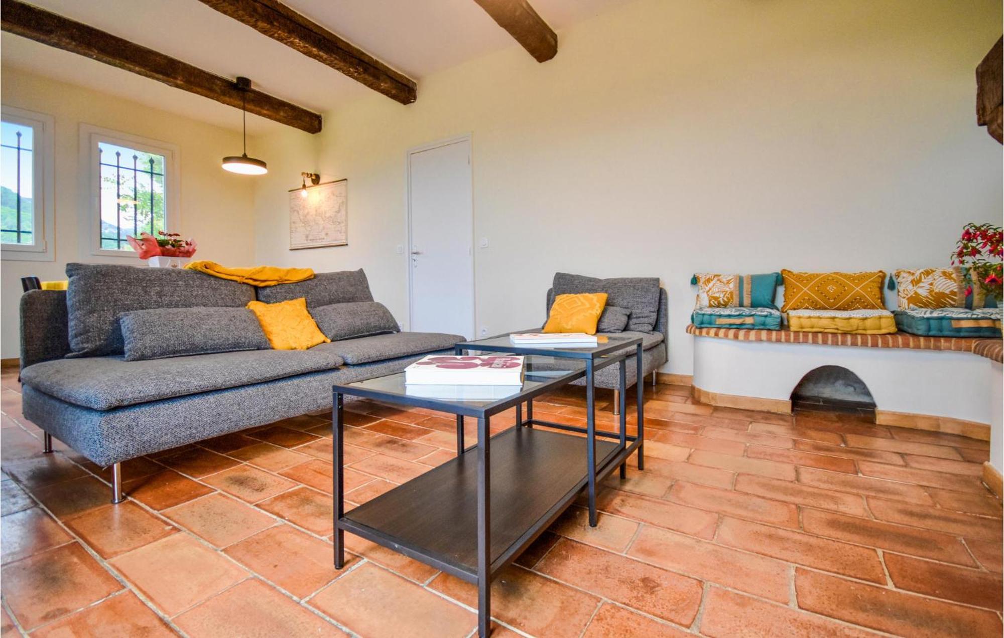 Awesome Apartment In Saint-Jeannet With Kitchen Екстер'єр фото
